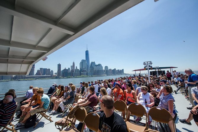 Circle Line: 2.5hr - Complete Manhattan Island Cruise - Choosing between standard and premium seating