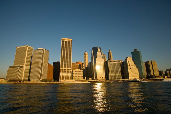 Circle Line: 2hr - New York City Harbor Lights Cruise - Lady Liberty and Ellis Island after dark