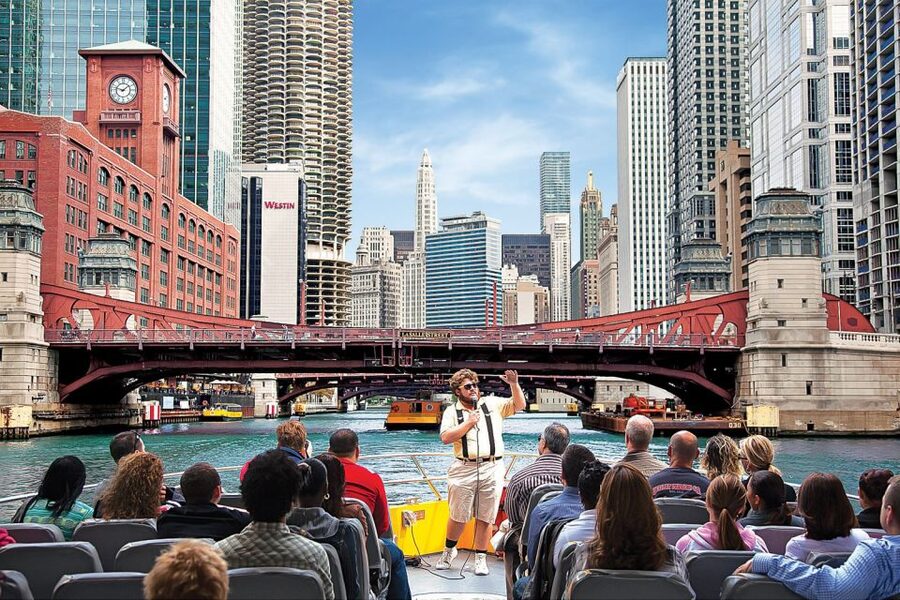 City Cruises Chicago: 75-min Speedboat Architecture Cruise - What the guides add
