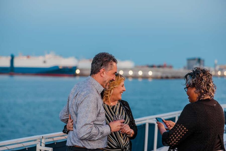 City Cruises Norfolk: Lunch, Brunch, or Dinner Buffet Cruise - Service, seating, and the small details that matter