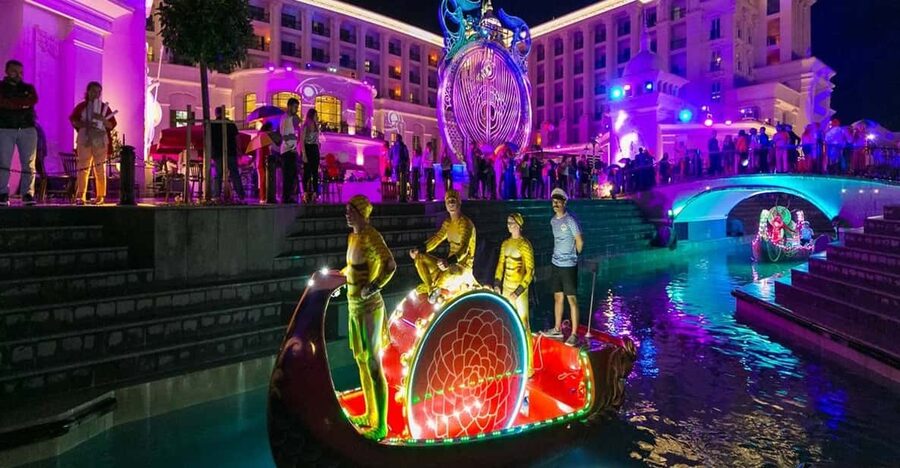 City of Side: Land of Legends Transfer & Boat Parade Show - The free Boat Parade Show
