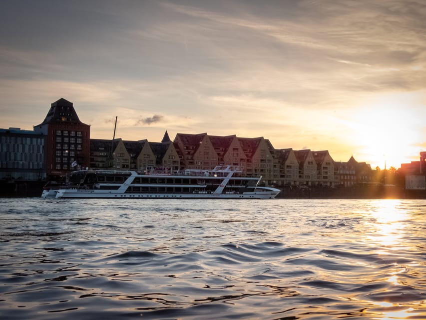 Cologne: 2-Hour Evening Cruise on the Rhine River - Drinks and snacks at the onboard bar