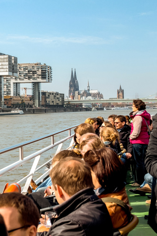 Cologne: Panoramic City Cruise - A one-hour route through Cologne’s waterfront