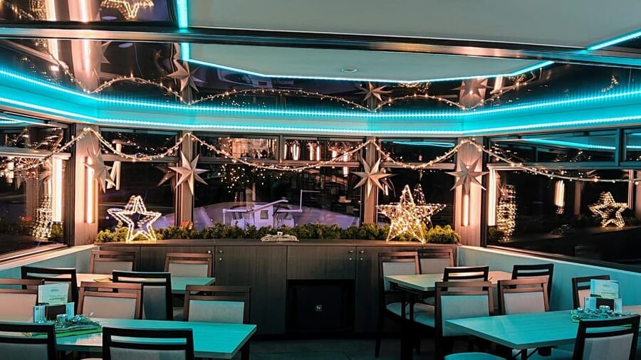 Cologne: Rhine River Winter Cruise with Festive Music - Choosing the best departure time