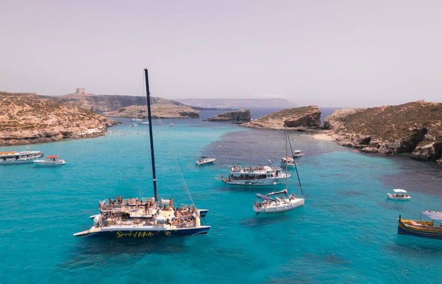 Comino: Blue Lagoon Catamaran Cruise with Lunch and Open Bar - A flexible route along Malta and Comino