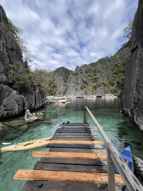 Coron: Private Boat Hire with Guided Tour and Lunch on Beach - Kayangan Lake, the postcard stop with a climb