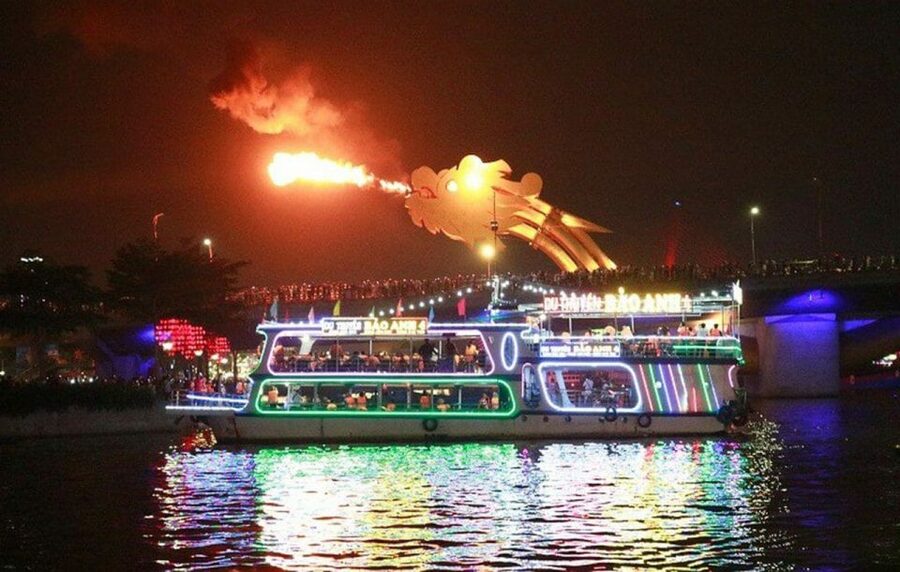 Da Nang: Han River Local Cruise by Night - Why a Han River cruise works so well at night