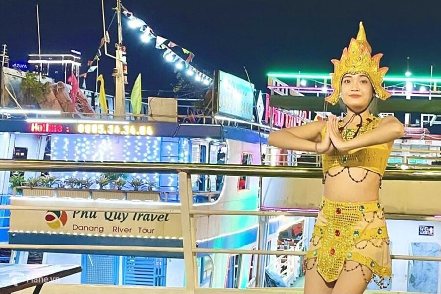 Da Nang: Han River Local Cruise by Night - Dragon Bridge at 9PM: what to expect