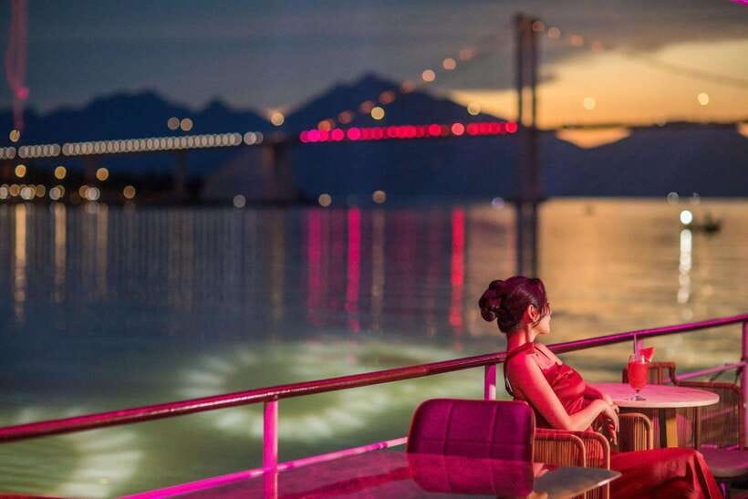 Da Nang: Poseidon Cruise with Dinner and Dragon Bridge Show - Dinner: a set menu with a view