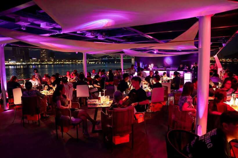 Da Nang: Poseidon Cruise with Dinner and Dragon Bridge Show - Is Poseidon Cruise worth $21?