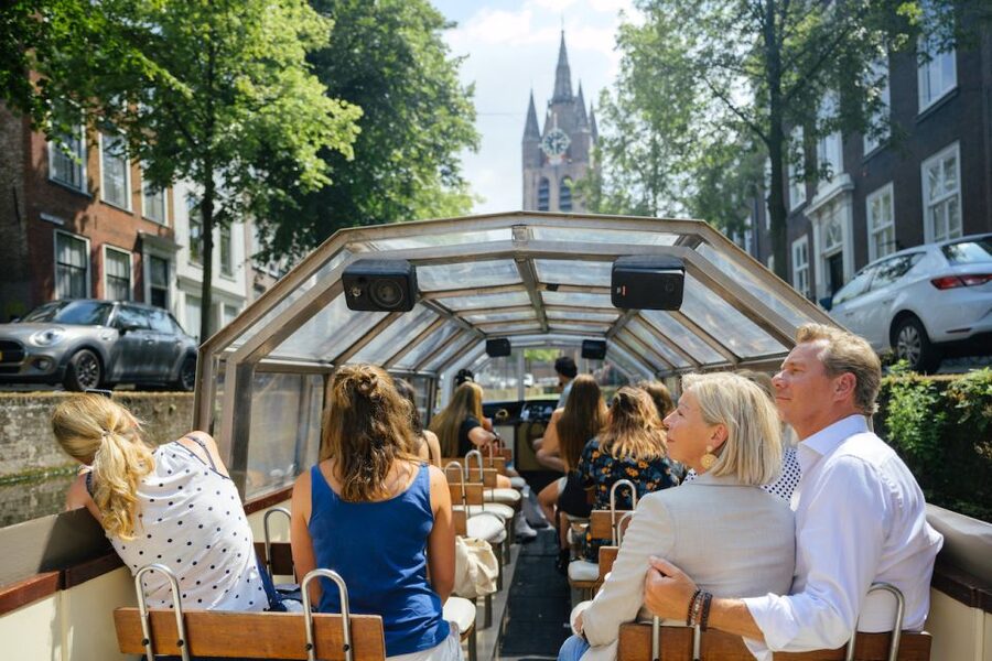 Delft: Canal Cruise with Guided Commentary - The Commentary: History Without a Classroom Feel