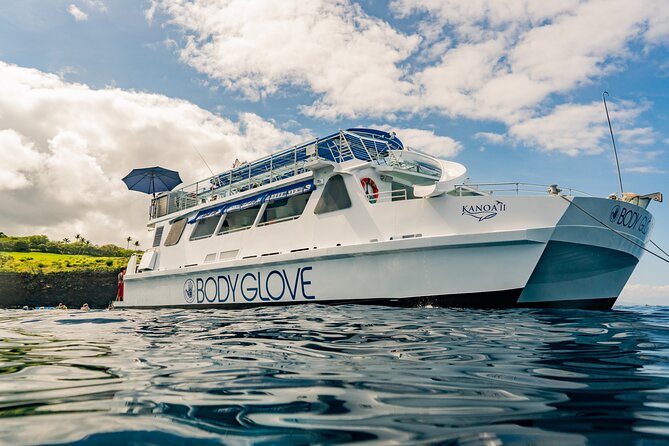 Deluxe Snorkel & Dolphin Watch Aboard a Luxury Catamaran from Kailua-Kona - Boarding at Kailua Pier and the morning cruise