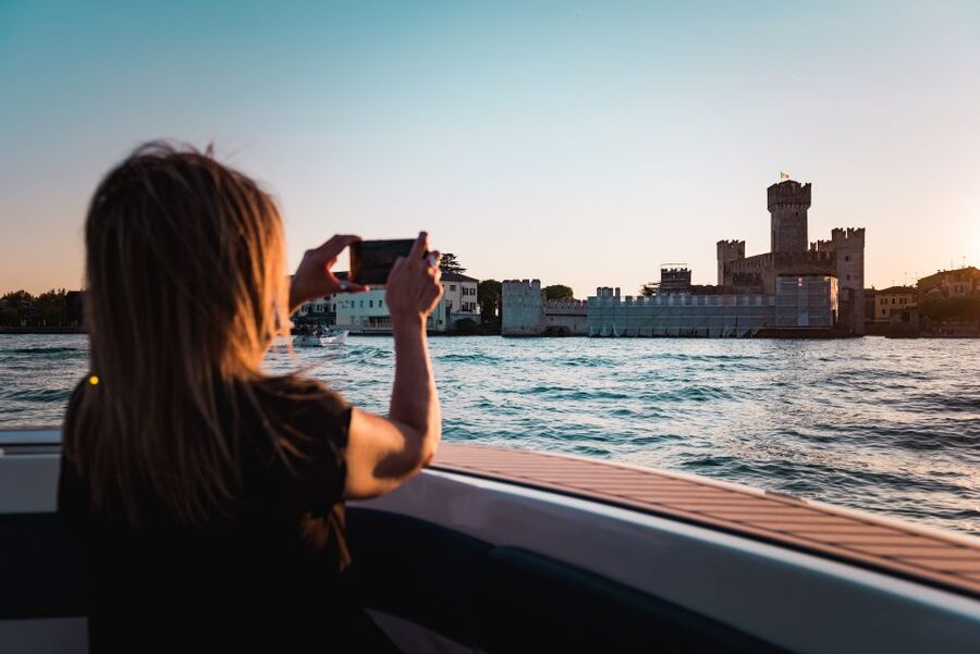 Desenzano del Garda: Sunset Boat Trip at Sunset with Drink - Sirmione looks different from the water