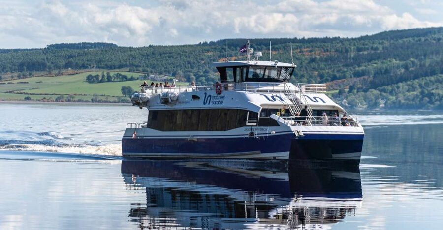Dochgarroch: Loch Ness and Caledonian Canal 2-Hour Cruise - Starting at Dochgarroch Lock near Inverness
