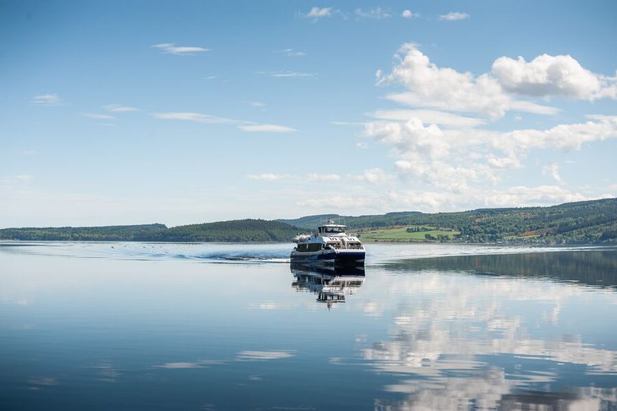 Dochgarroch: Loch Ness and Caledonian Canal 2-Hour Cruise - Who should book this Loch Ness cruise?