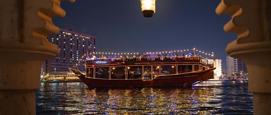 Doha: Arabic Dhow Cruise with Dinner, Tea & Coffee - One hour along Doha Corniche