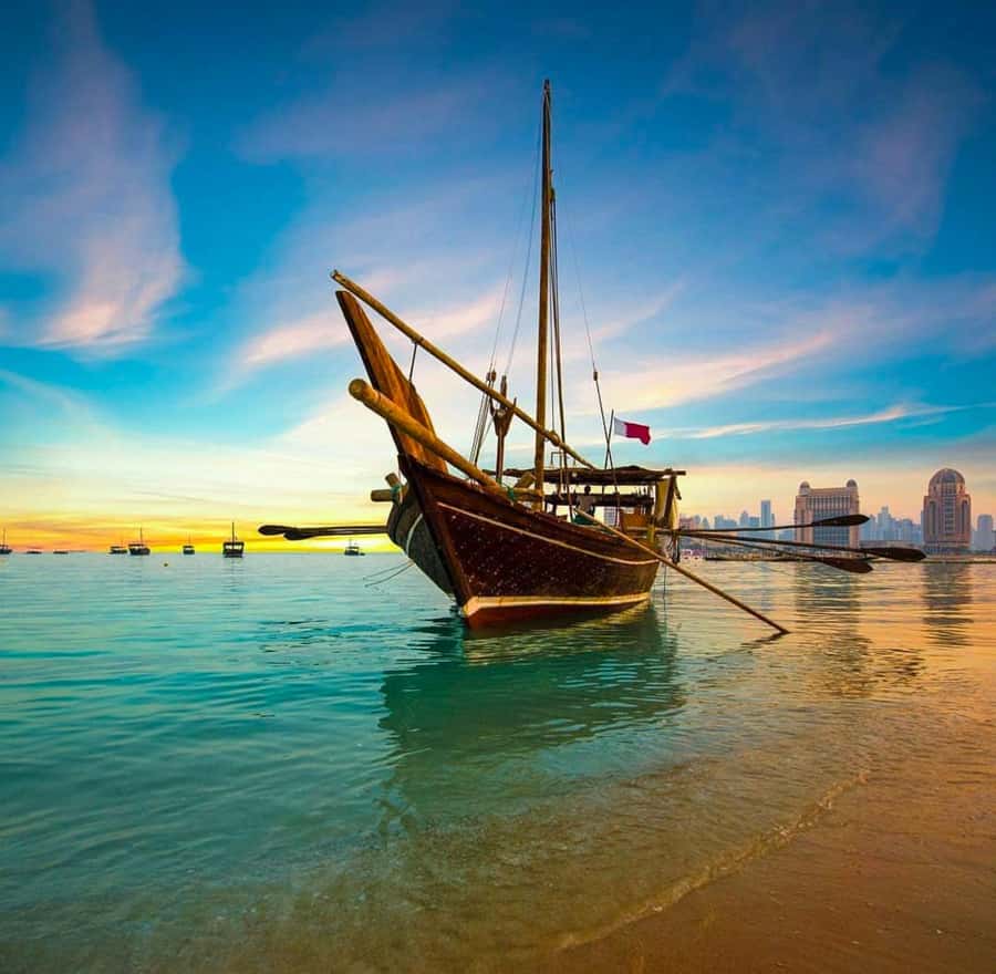 Doha: Sunset Experience, Traditional Dhow Cruise with Dinner - Guides, commentary, and the feel onboard