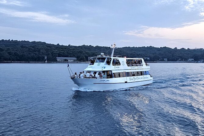 Dolphin Watching & Sunset Boat Tour With Dinner and Drinks - Dinner, drinks, and the sunset run