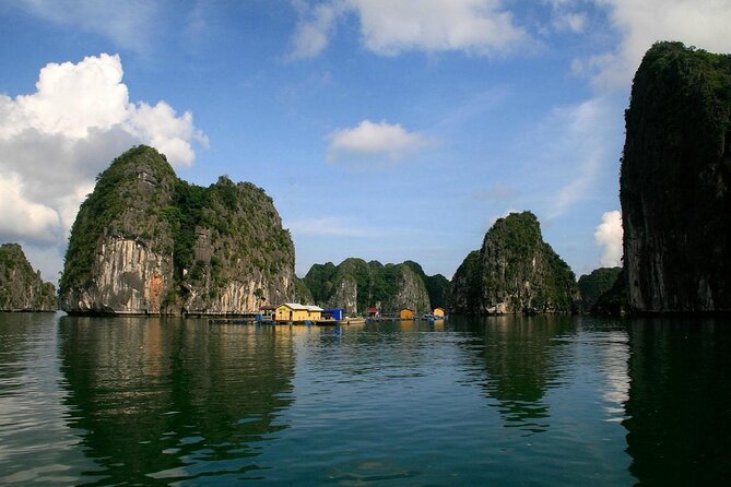 Doris Cruise 5 star cruise 2 days visiting Halong Bay Lan Ha Bay private balcony - At a glance
