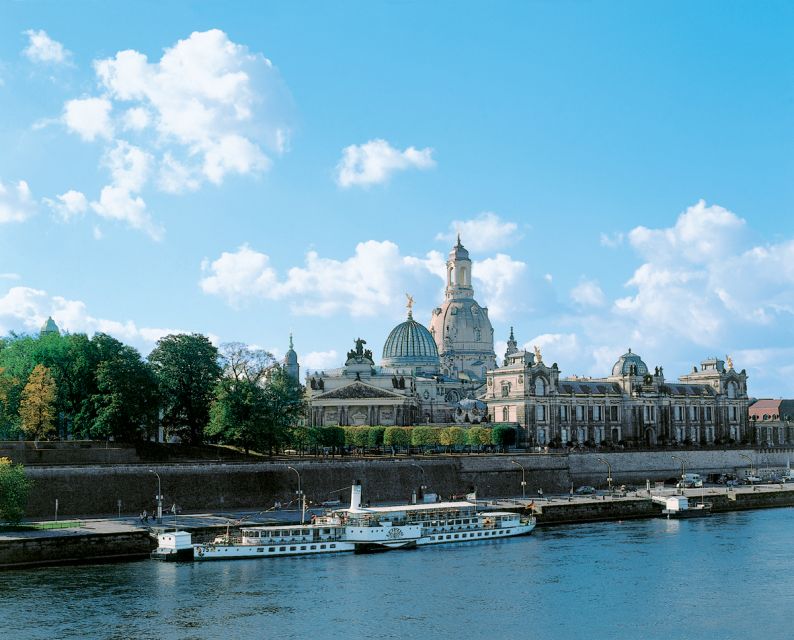 Dresden: Elbe River Cruise to Meissen - Finding the Dresden departure piers