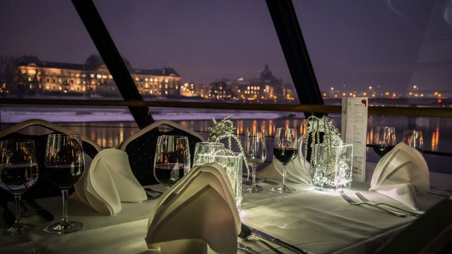 Dresden: Evening River Cruise with Dinner - What the three-hour route feels like