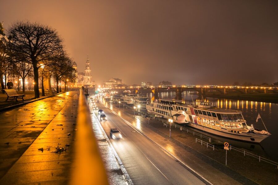 Dresden: Evening River Cruise with Dinner - Should you book the Dresden evening cruise?