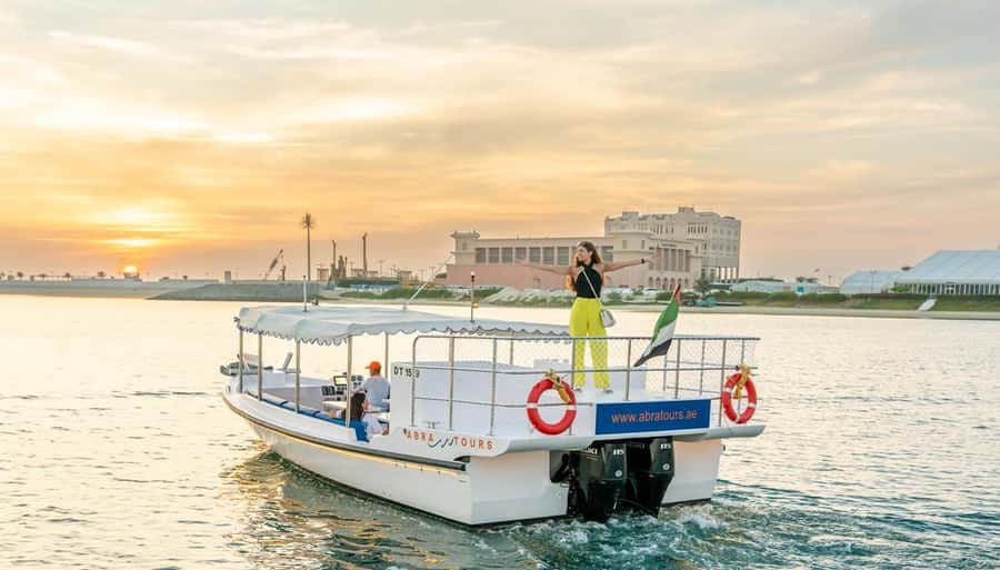 Dubai: Abra Boat Tour in Atlantis, Palm, Ain Dubai & Marina - What this Dubai water tour is really like