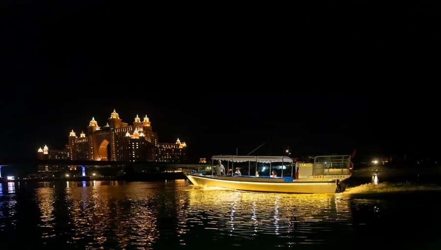 Dubai: Abra Boat Tour in Atlantis, Palm, Ain Dubai & Marina - Palm Jumeirah and Atlantis from the water