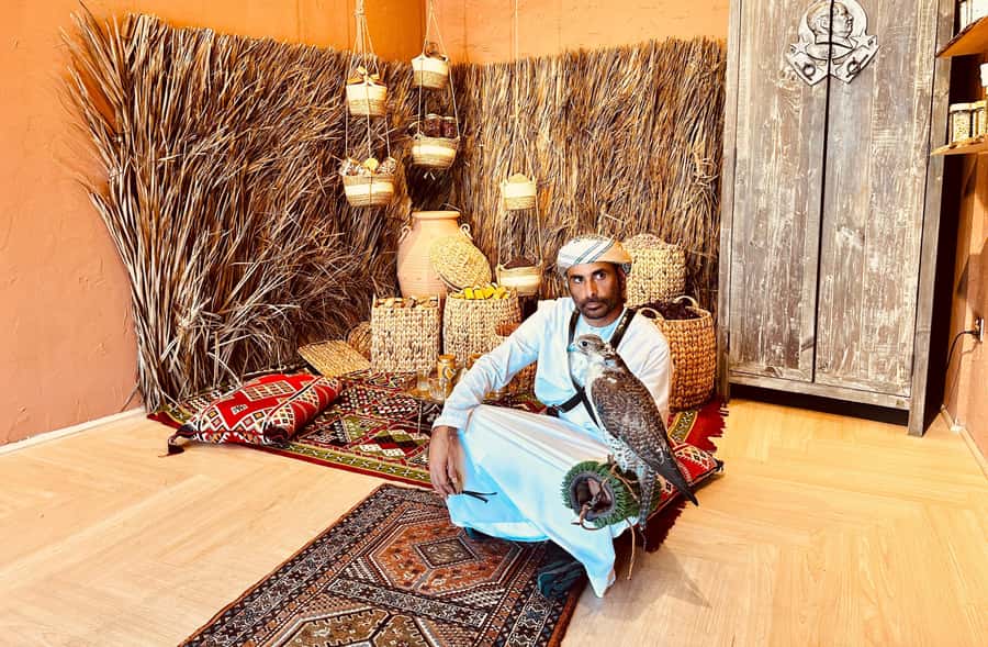 Dubai: Authentic Old Town, Souks, Tastings & Abra Boat Tour - Who should choose this Old Dubai tour