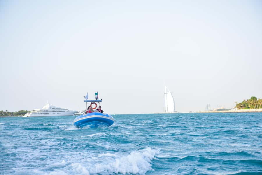 Dubai Marina : 1.5-Hour Atlantis Sightseeing Speedboat Tour - Burj Al Arab and the open-water run