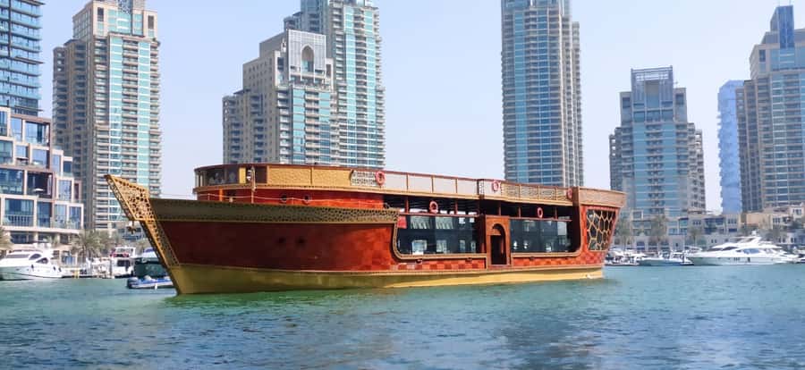 Dubai Marina: Dinner Cruise in a Traditional Boat - Standard seating or VIP top deck