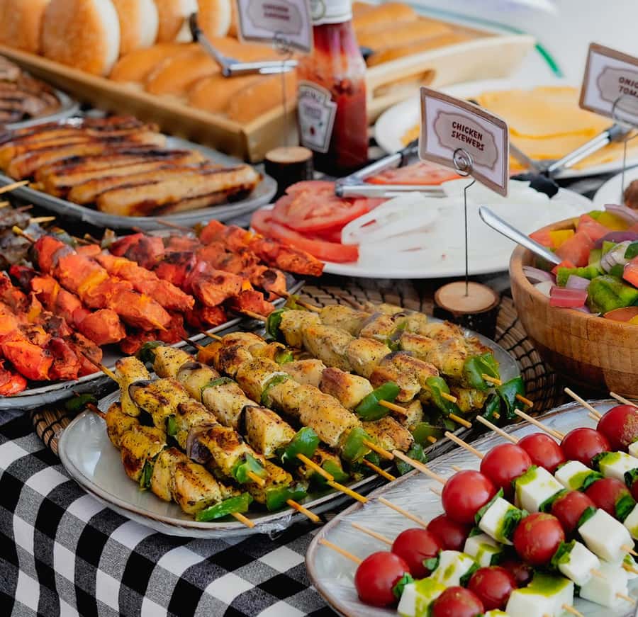 Dubai Marina: Luxury Yacht Tour with Breakfast or BBQ Option - Breakfast in the morning, BBQ after sunset