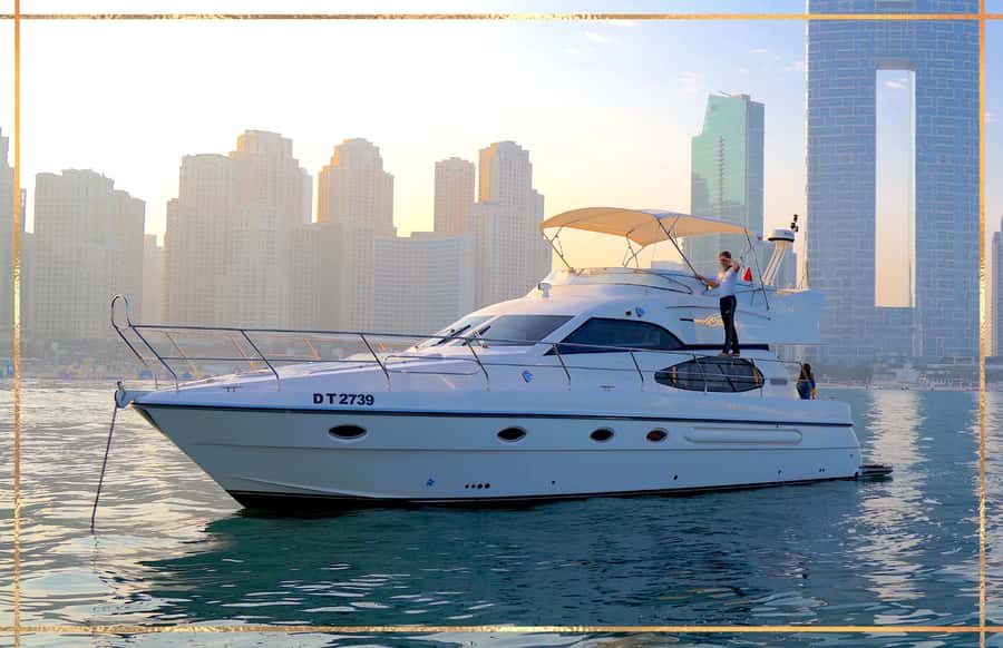 Dubai: Private Luxury Cruise on a Stylish 50ft Yacht - A private yacht gives Dubai a different view