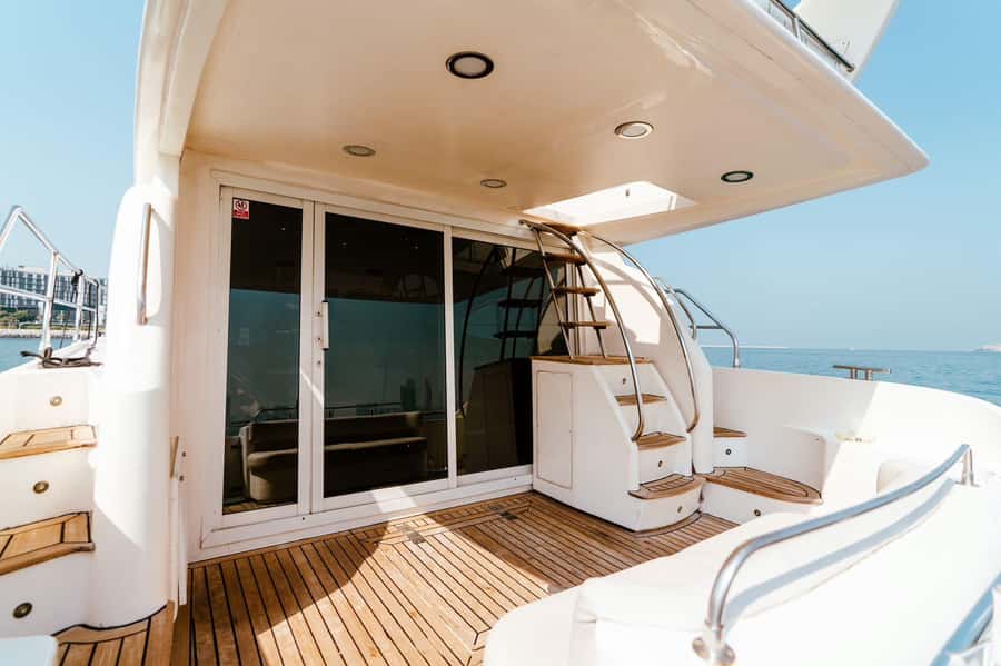 Dubai: Private Luxury Yacht Tour on a 50-Foot Yacht - Ain Dubai and the Dubai Marina return