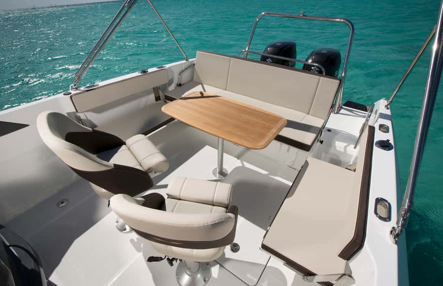 Dubai: Private Sea Escape Cruise - Swim, Tan & Sightsee - JBR and Dubai Eye from the water