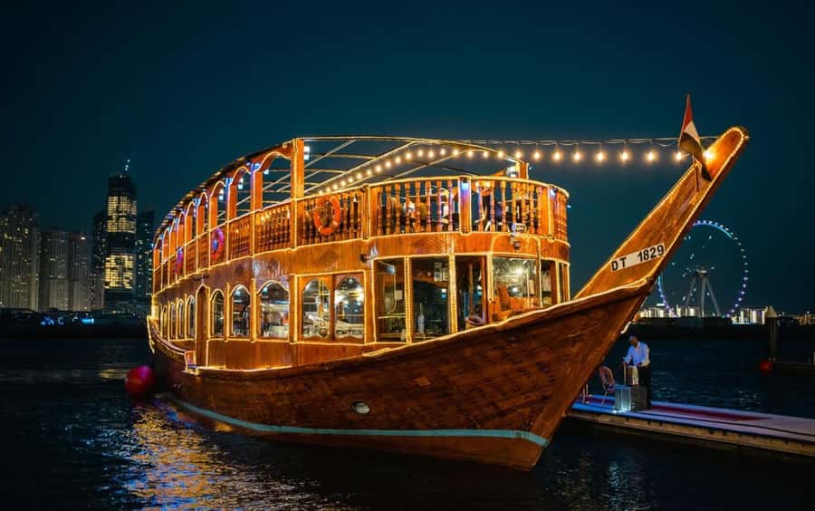 Dubai: Scenic Dhow Cruise with Buffet Dinner and Live Shows - The 105-minute route along Dubai Creek