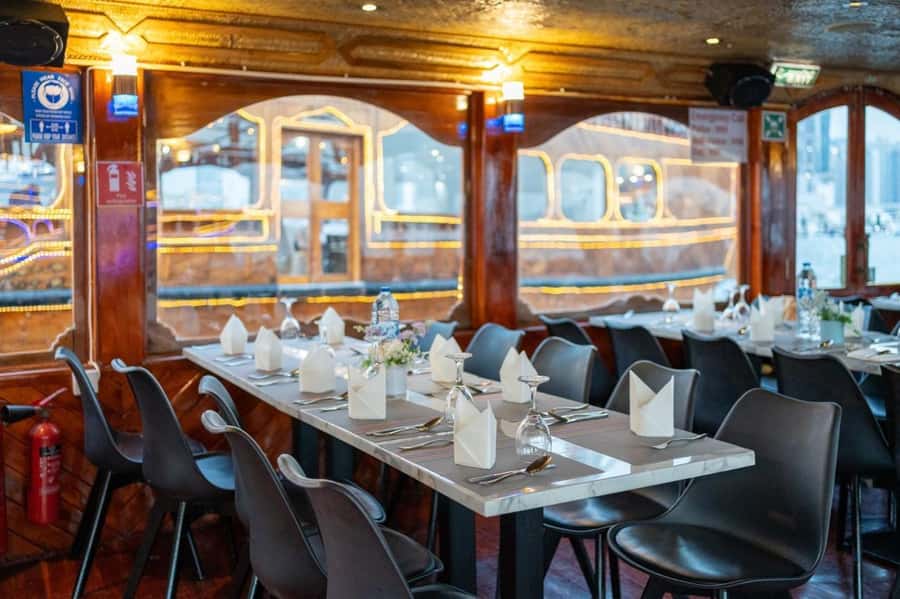 Dubai: Scenic Dhow Cruise with Buffet Dinner and Live Shows - Who will get the most from this cruise