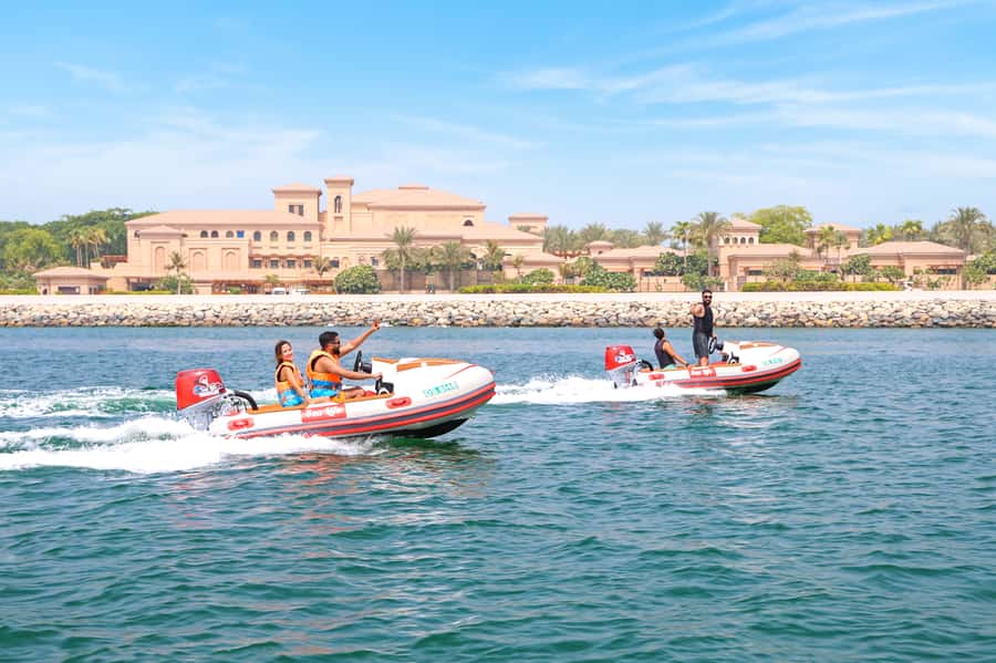 Dubai: Self-Drive Boat Experience for 1 or 2 People - Photos, music, and the small-group feel