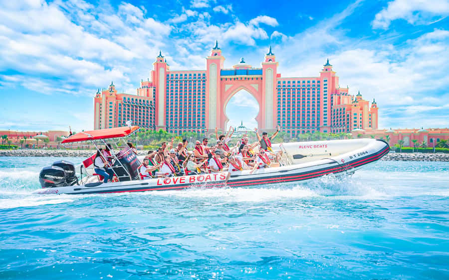 Dubai: Sightseeing Speedboat Tour with Live Tour Guide - Key points to know before you book