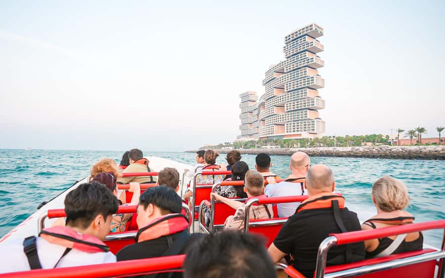 Dubai: Sightseeing Speedboat Tour with Live Tour Guide - The 90-minute route and Palm Jumeirah