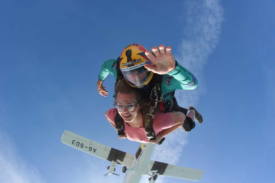 Dubai: Skydive at The Palm with Photos, Video & Yacht Tour - Key points before you book