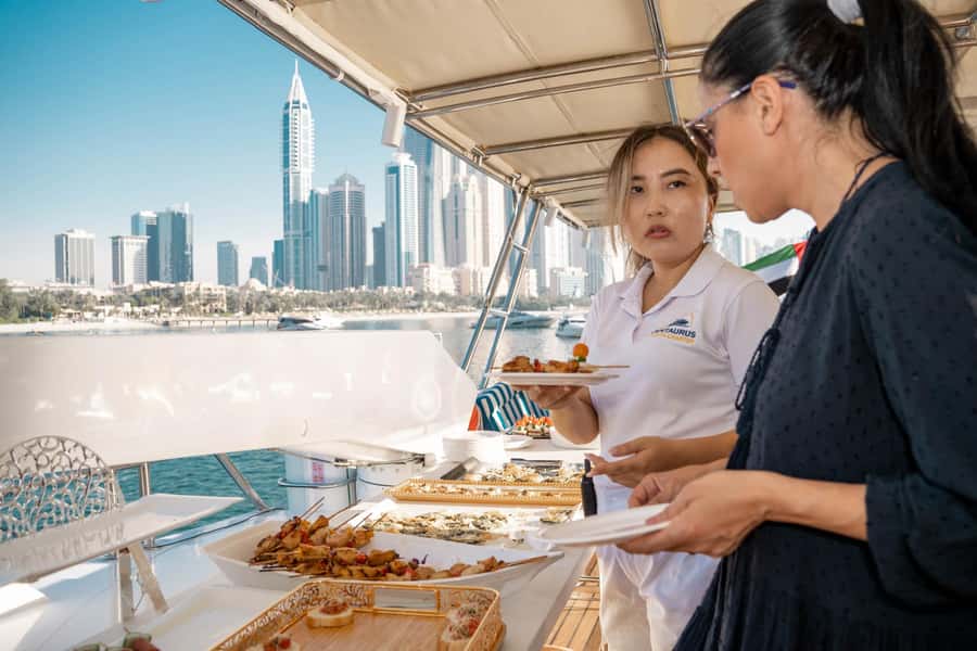 Dubai: Sunset & Night Cruise with Bites and Drinks - Choosing sunset or night on Dubai’s water