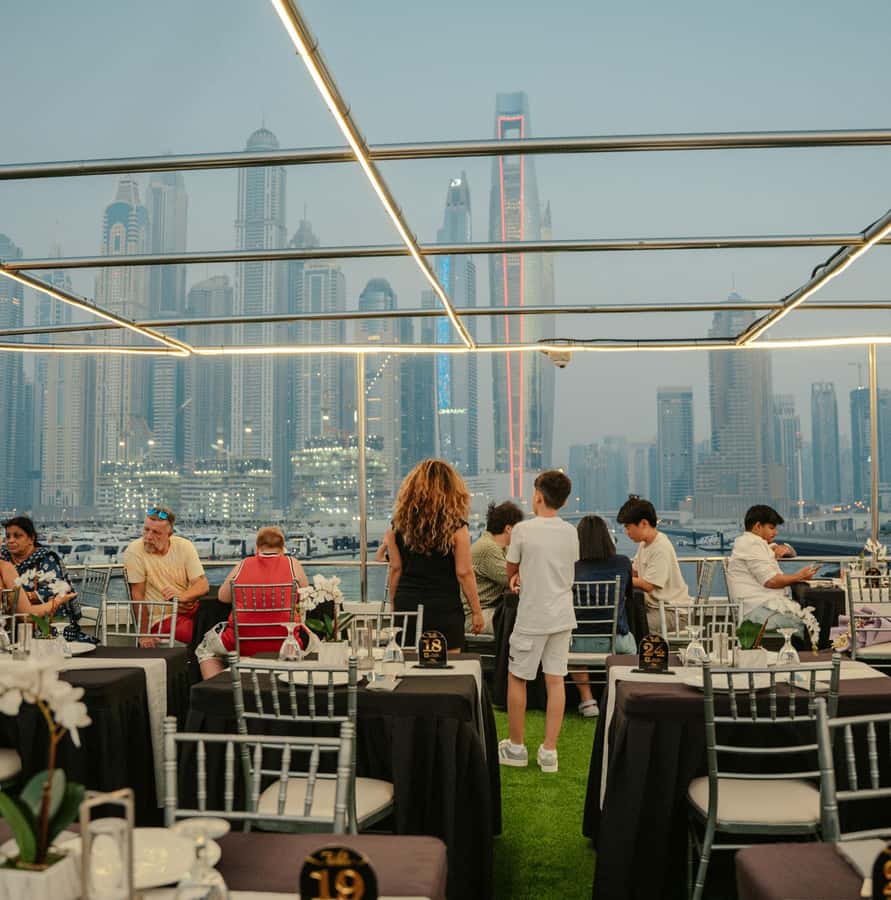 Dubai: Sunset or Dinner Cruise with Live Music & Open Bar - Dubai Marina, Jumeirah Beach Residence, and Dubai Harbour