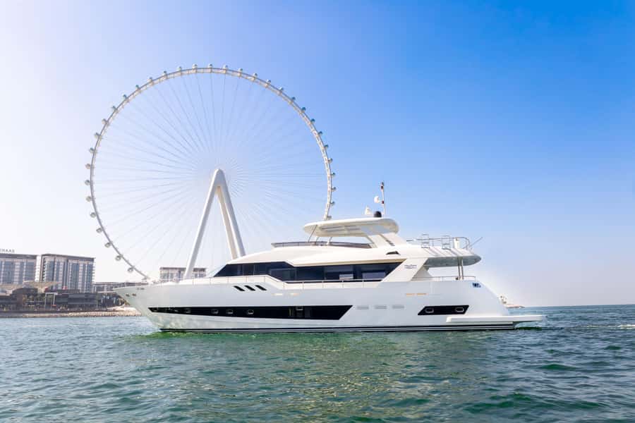 Dubai: The Luxury Yacht Tour with Live BBQ Option - Key points at a glance
