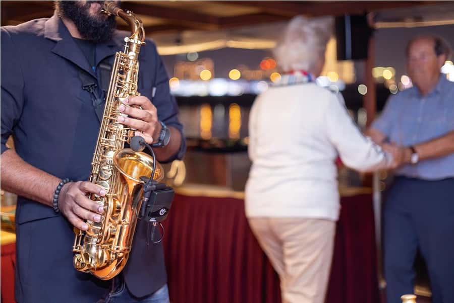Dubai: Water Canal Cruise and La Perle Show with Dinner - Transport, timing, and the small details that matter