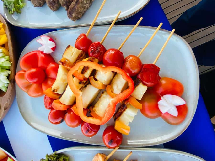 Dubai: Yacht Cruise with Swimming, Snorkeling and BBQ Lunch - What the yacht feels like onboard