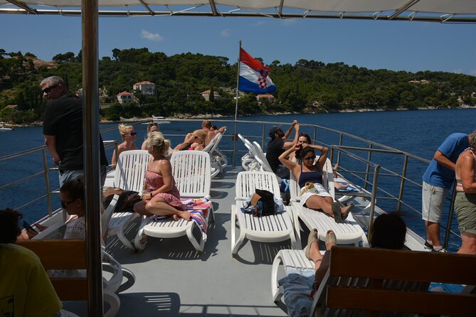 Dubrovnik: 3 Islands Boat Tour with Lunch & drinks(FR, ES, EN) - Lopud gives you the best shore time