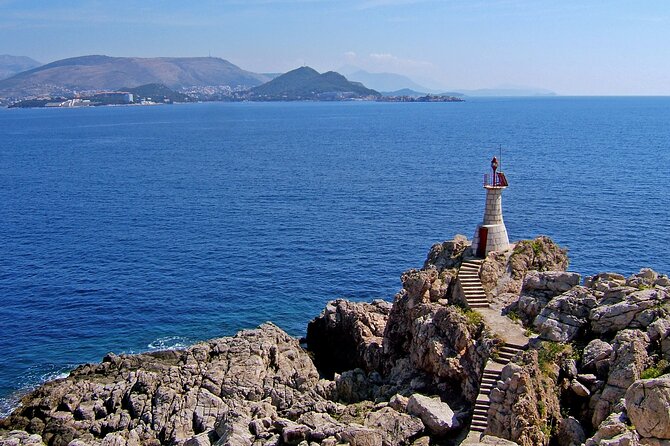 Dubrovnik: 3 Islands Boat Tour with Lunch & drinks(FR, ES, EN) - Lunch is convenient, but expectations should stay modest