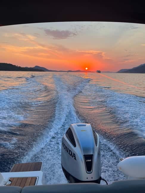 Dubrovnik: Blue Cave, Green Cave & Sunj Beach Speedboat Tour - The ride back and the small-group atmosphere