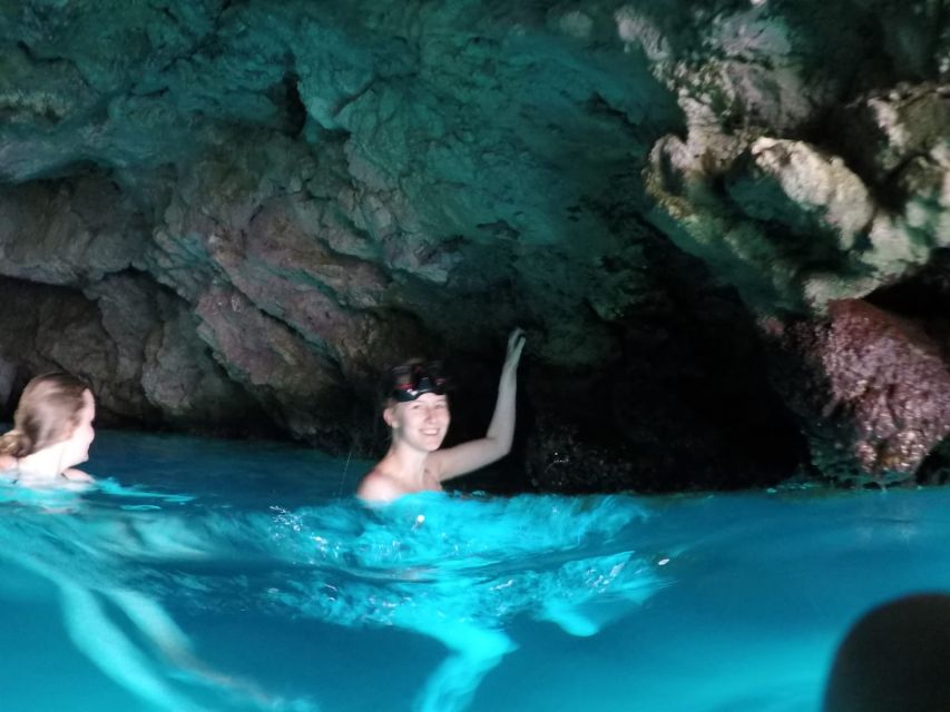 Dubrovnik: Blue Cave & Sunj Beach Boat Tour with Drinks - Key things to know before booking